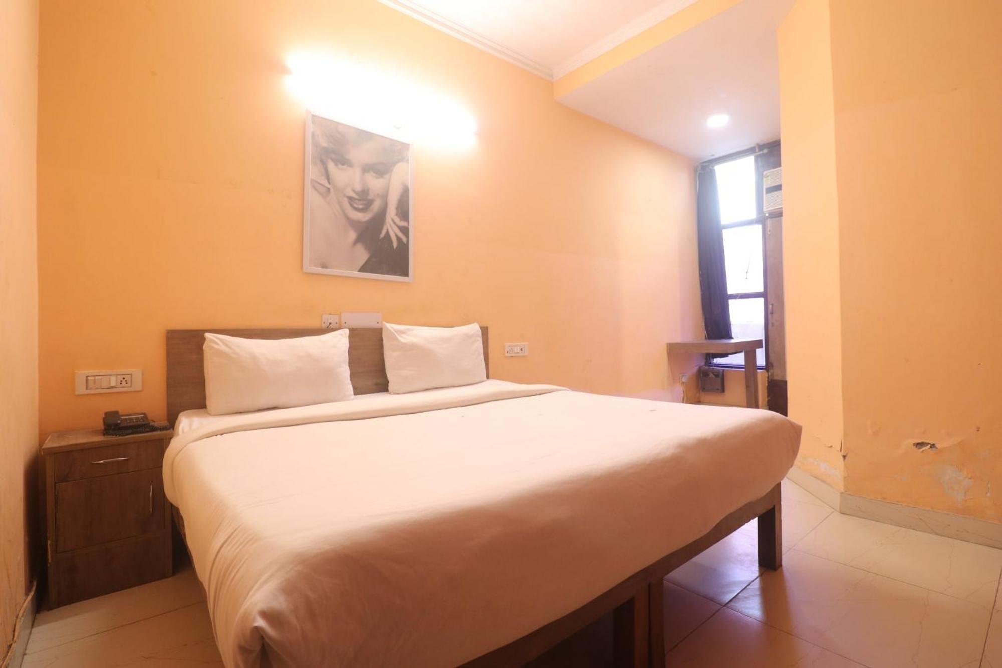 OYO 62899 Avni Residency Gurgaon Exterior foto