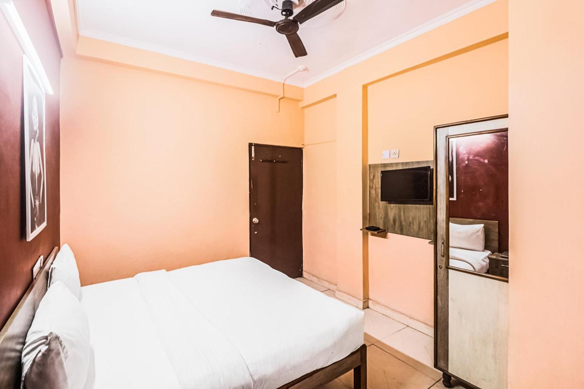 OYO 62899 Avni Residency Gurgaon Exterior foto