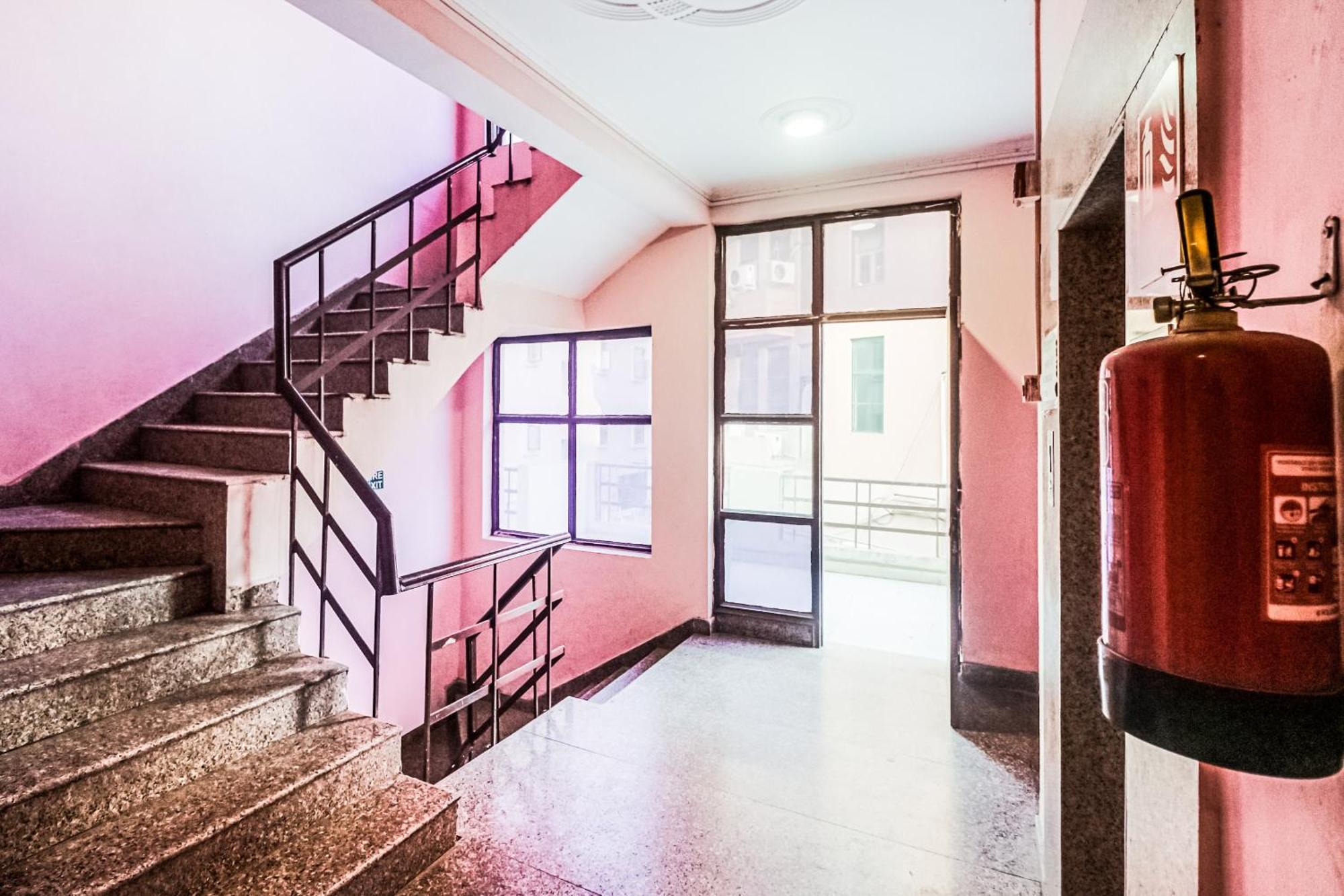 OYO 62899 Avni Residency Gurgaon Exterior foto